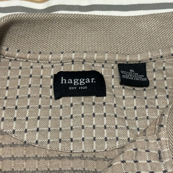 XL Men’s Haggar Polo - Tan with Navy Pattern - Excellent Shape - Picture 3 of 4
